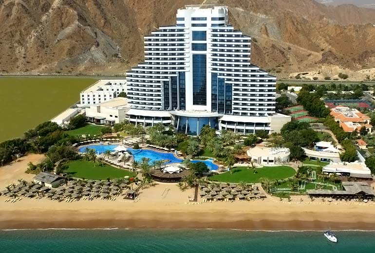 Отель Le Meridien Al Aqah Beach Resort